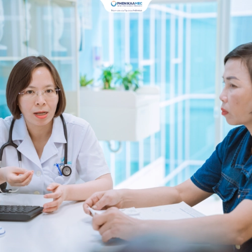 Bước 1: Thăm khám và tư vấn