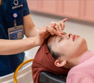 Xoa bóp bấm huyệt