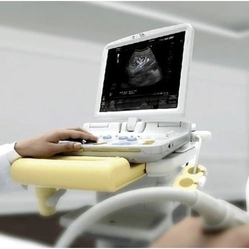 Siêu âm tinh hoàn (đối với bé trai):
