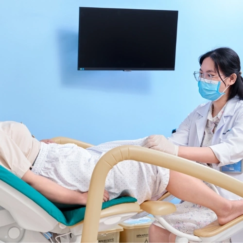 Tái khám và theo dõi sau phẫu thuật
