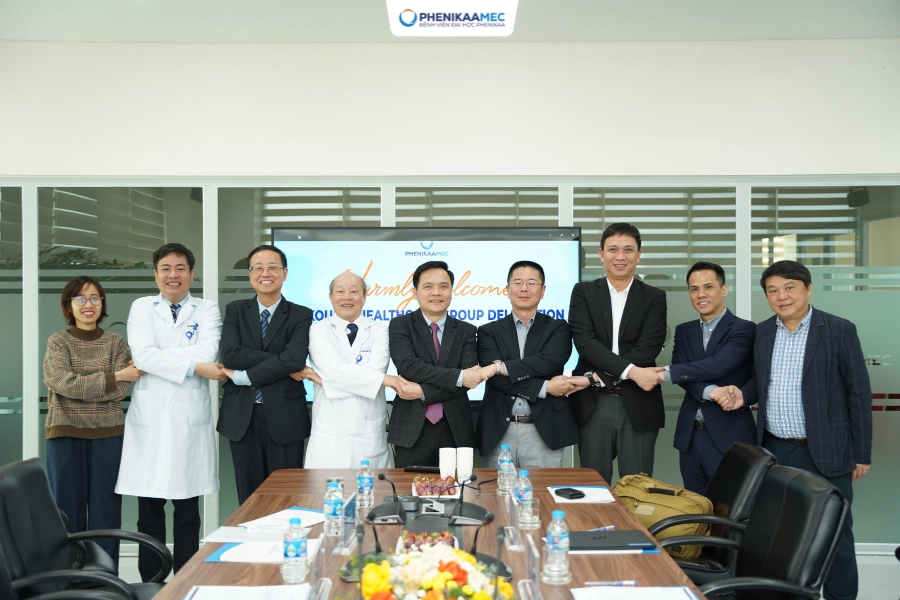 Tập đoàn Y tế Kaikoukai (Nhật Bản) tới tham quan, chia sẻ và kết nối trong lĩnh vực Lọc máu & Phục hồi Chức năng tại Bệnh viện Đại học Phenikaa