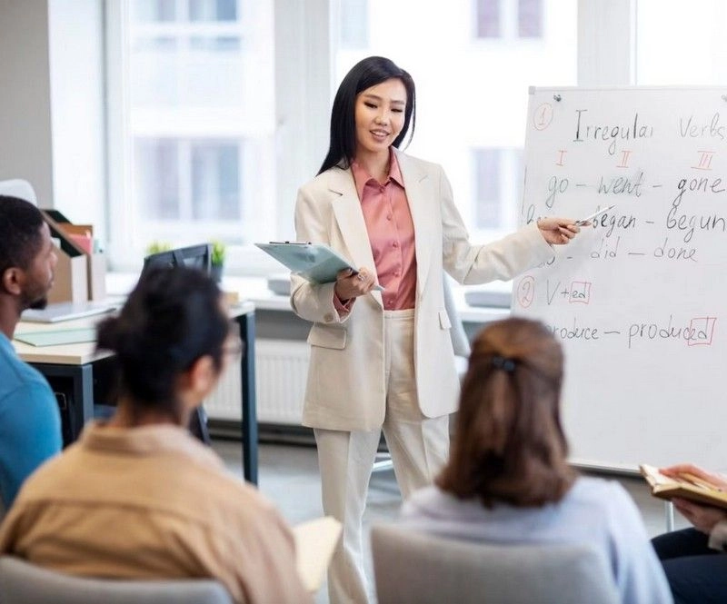 Tuyển Dụng Nhân viên Đào tạo Tháng 03/2025