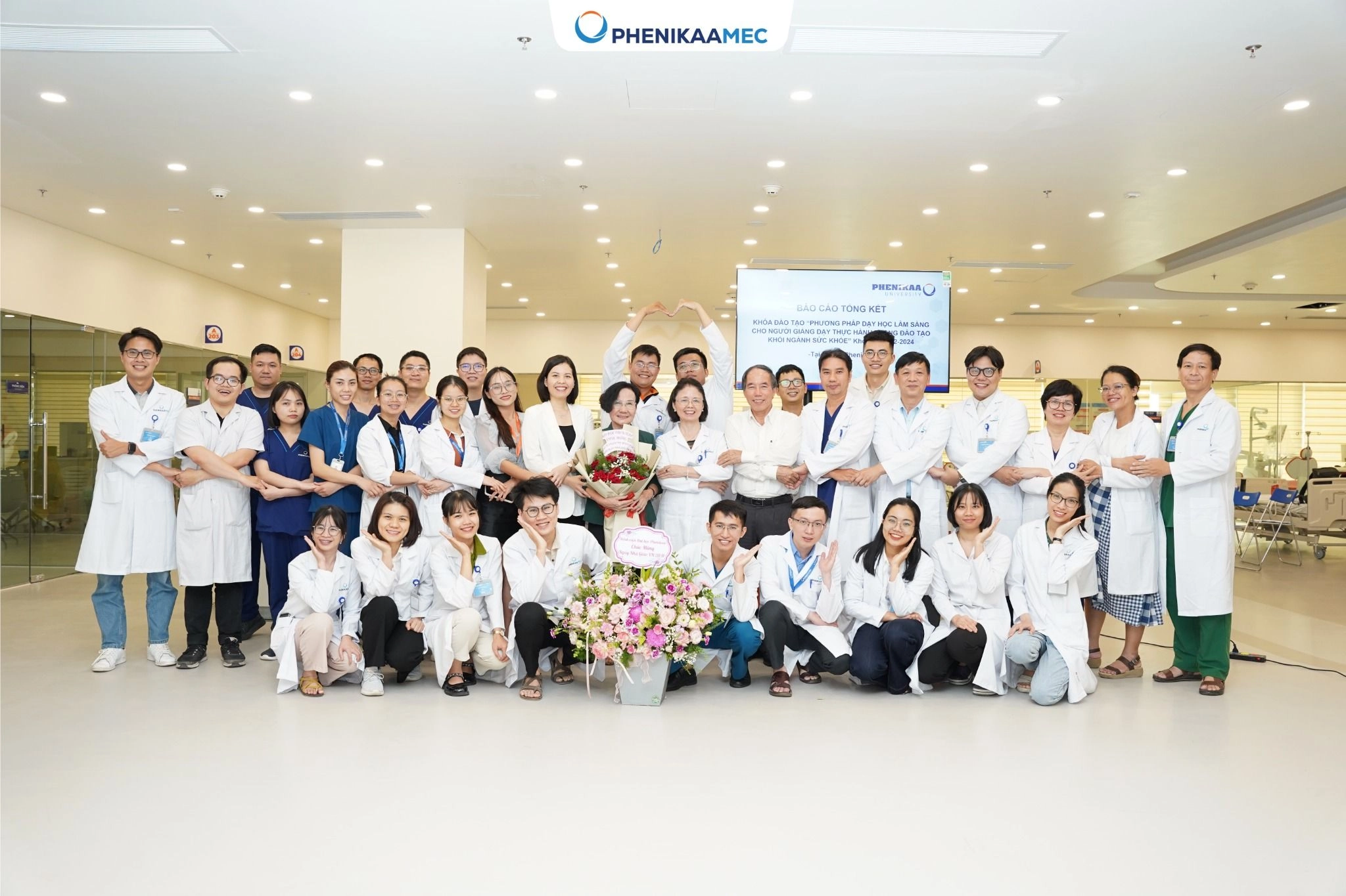 Phenikaamec Tổ Chức Chương Trình Đào Tạo: Phương Pháp Dạy Học Lâm Sàng Dành Cho Người Giảng Dạy Thực Hành Trong Đào Tạo Khối Ngành Sức Khỏe