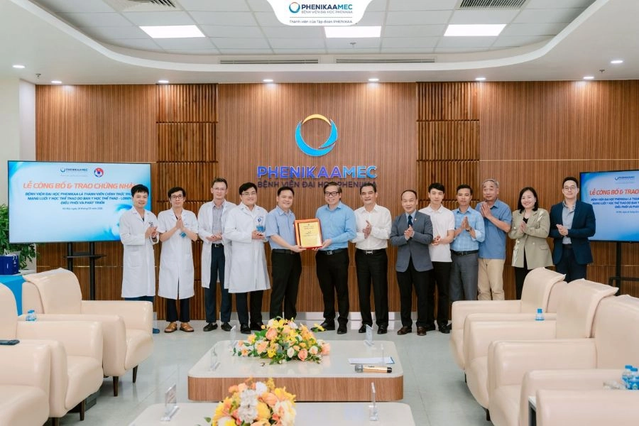 Bệnh viện Đại học Phenikaa chính thức trở thành thành viên Mạng lưới Y học Thể thao VFF