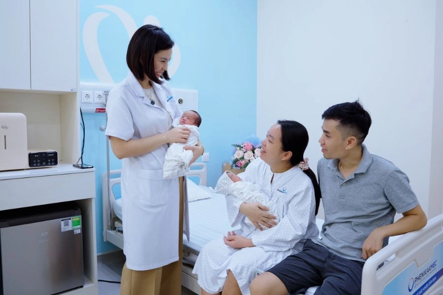 PhenikaaMec quản lý thành công ca song thai đa biến chứng hiếm gặp: Đái tháo đường, tăng huyết áp, hội chứng kháng phospholipid