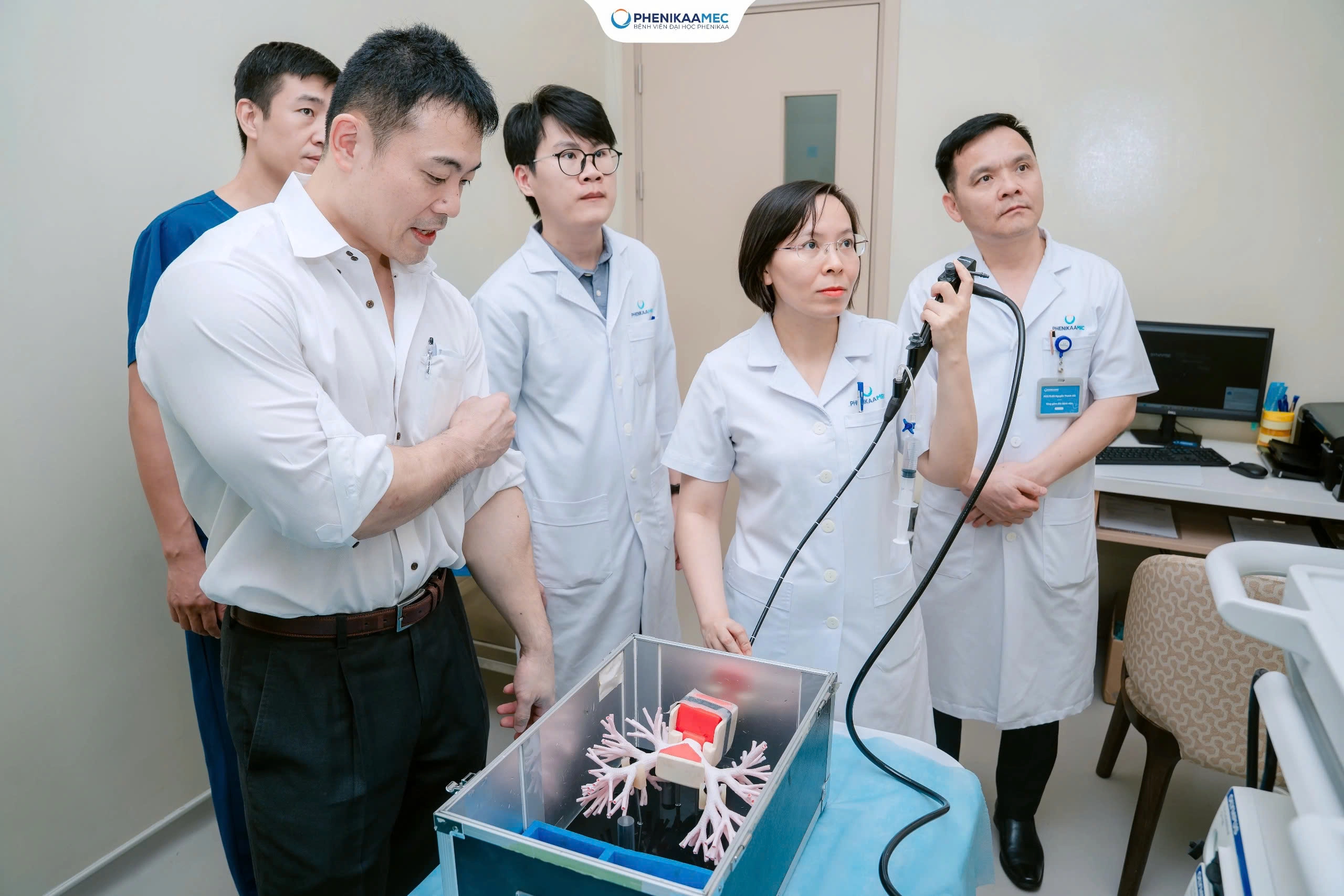 PhenikaaMec hợp tác quốc tế đào tạo về “Siêu âm nội soi khí phế quản (EBUS) trong chẩn đoán, can thiệp hạch trung thất và các tổn thương phổi” 