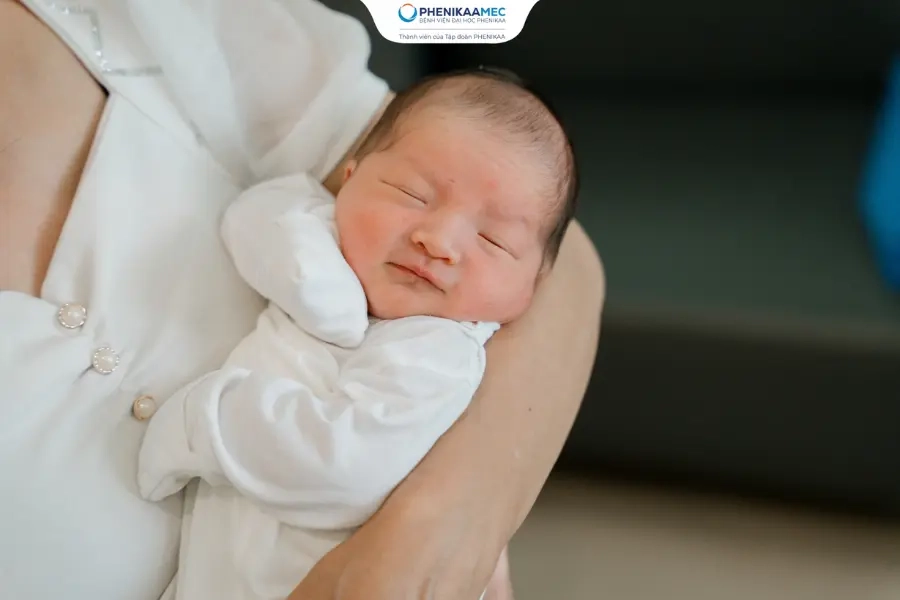 Tiền sản giật trên nền thai kỳ nhiều nguy cơ: PhenikaaMec chủ động trước diễn biến đưa mẹ về đích an toàn