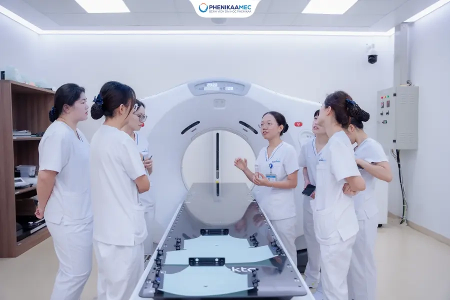 PhenikaaMec đón tiếp đoàn học viên Thạc sĩ Điều dưỡng từ Hồng Kông đến học tập và trao đổi chuyên môn