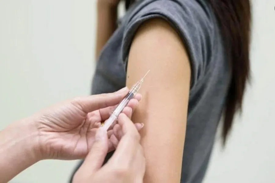 Giá tiêm HPV cho nữ bao nhiêu tiền? Cập nhật chi tiết lịch tiêm cho nữ giới