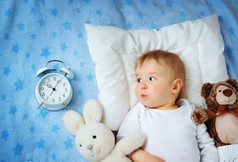 Vì sao trẻ khó ngủ ban đêm?