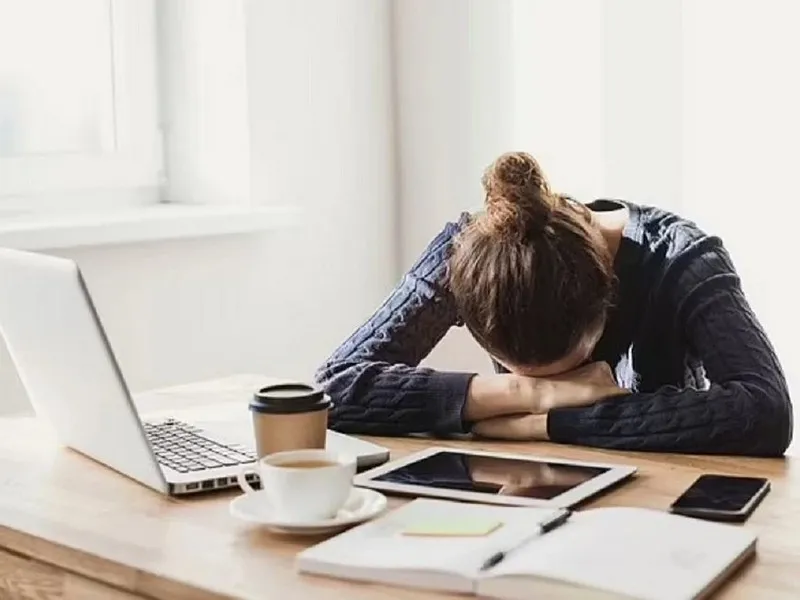 Vì sao ngủ nhiều nhưng vẫn buồn ngủ?