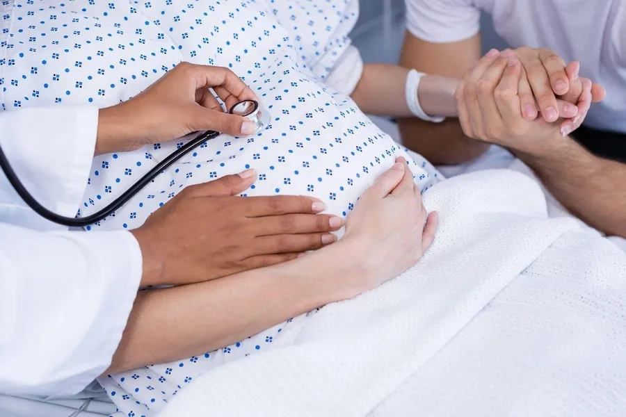 Thuyên tắc ối: Nguyên nhân, triệu chứng và các biến chứng