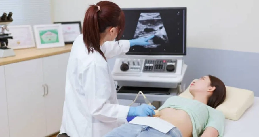 Nang echo buồng trứng: Nguyên nhân hình thành và hướng điều trị