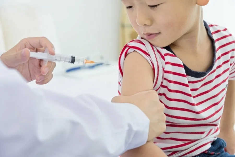 Trẻ Sơ Sinh Tiêm Cúm Được Không? Lịch Tiêm Chủng và Cách Bảo Vệ Con Toàn Diện