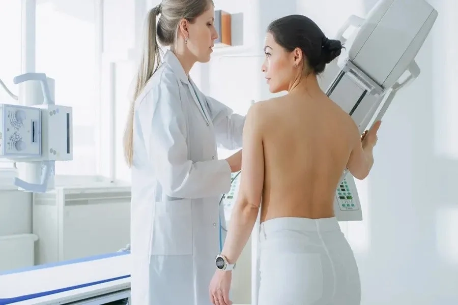 Tầm Soát Ung Thư Vú Giá Bao Nhiêu Tiền? Tầm Soát Ở Đâu Tốt Nhất Hà Nội?