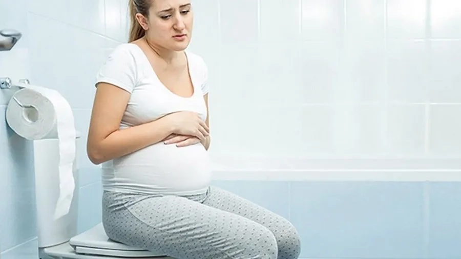 Mẹ Bầu Đi Tiểu Nhiều Có Ảnh Hưởng Đến Nước Ối Không?