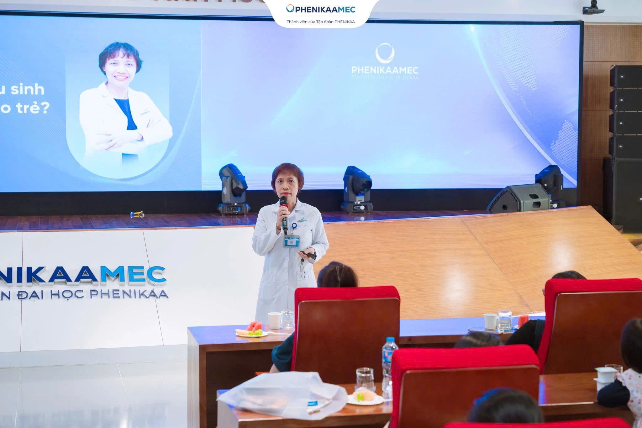 Lớp học tiền sản PhenikaaMec tháng 1/2026 trao tặng 3 suất miễn phí thu thập xử lý lưu trữ máu cuống rốn