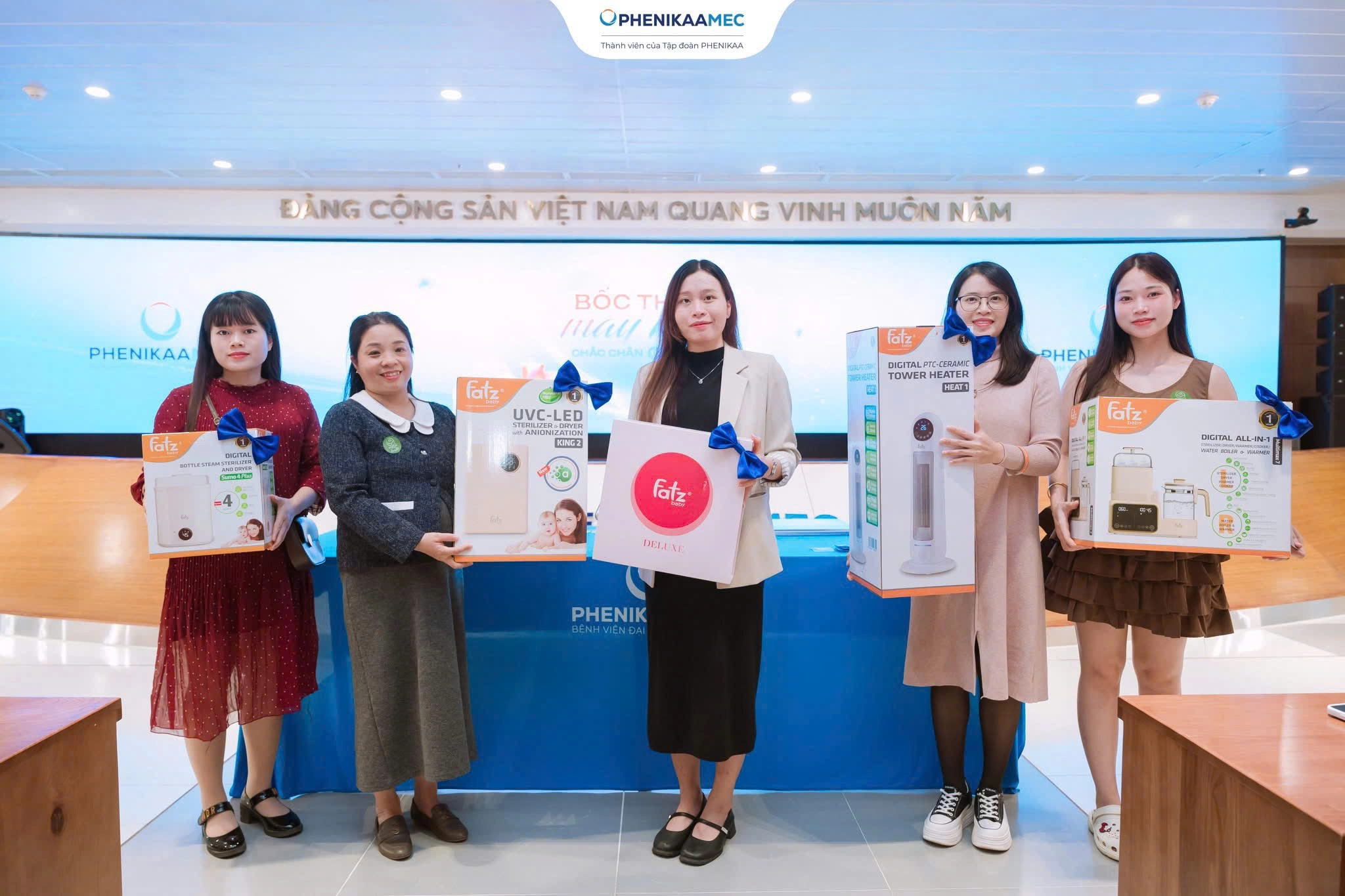 Lớp học tiền sản PhenikaaMec tháng 1/2026 trao tặng 3 suất miễn phí thu thập xử lý lưu trữ máu cuống rốn