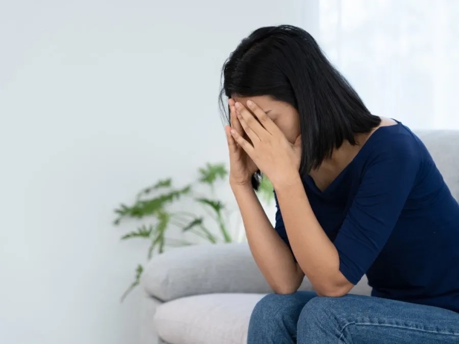 Rối loạn nội tiết có thể khiến độ dày niêm mạc tử cung thay đổi