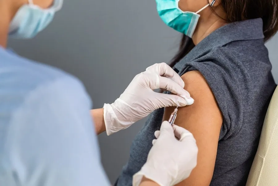 Shingrix dành cho người từ 50 tuổi trở lên và người từ 19 tuổi trở lên bị suy giảm miễn dịch 