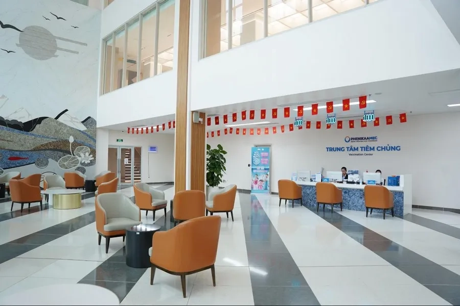 Trung tâm Tiêm chủng Bệnh viện Đại học Phenikaa được đầu tư đạt chuẩn quốc tế, dịch vụ chu đáo là địa chỉ tin cậy tiêm chủng cho mọi nhà