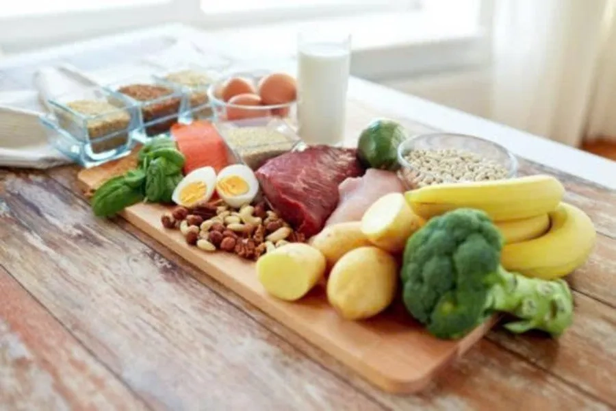 Sau khi chuyển phôi, bạn cần ăn uống đủ chất dinh dưỡng để tăng cơ hội thụ thai
