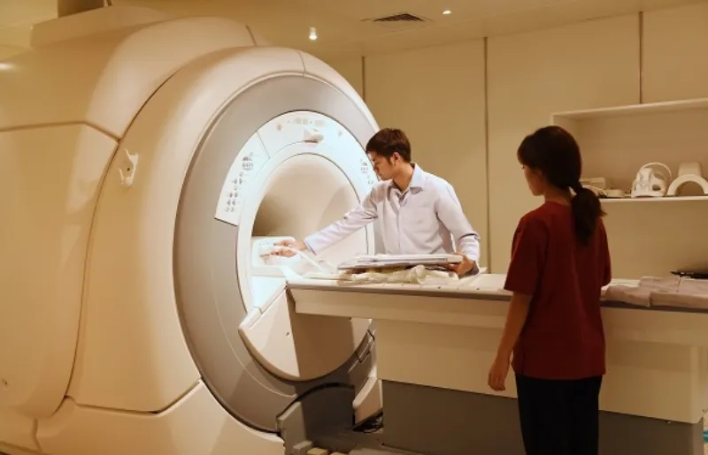 Phương pháp chẩn đoán qua MRI cung cấp thông tin chi tiết về cấu trúc tim và tình trạng mạch máu