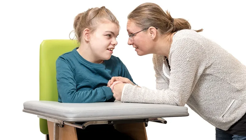 Có nhiều dấu hiệu chậm phát triển tâm thần ở trẻ và thay đổi tùy theo đặc điểm