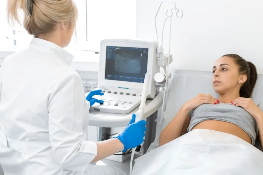 Siêu âm đầu dò âm đạo giúp phát hiện chửa ngoài tử cung
