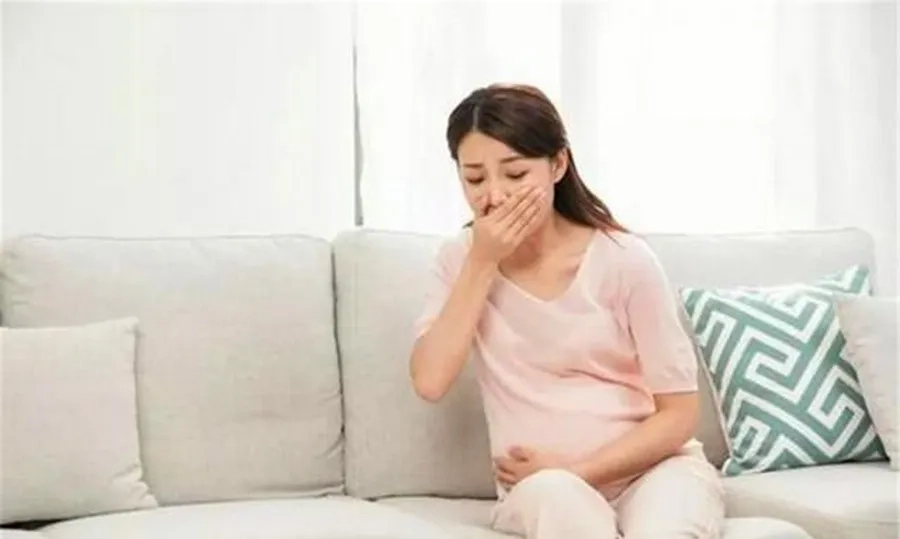 Buồn nôn ngay sau khi ăn có thể là dấu hiệu tiểu đường thai kỳ sớm