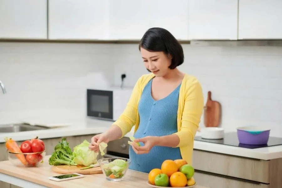 Ăn uống lành mạnh, hạn chế đồ ngọt, tăng cường rau củ là cách tốt để phòng ngừa tiểu đường thai kỳ