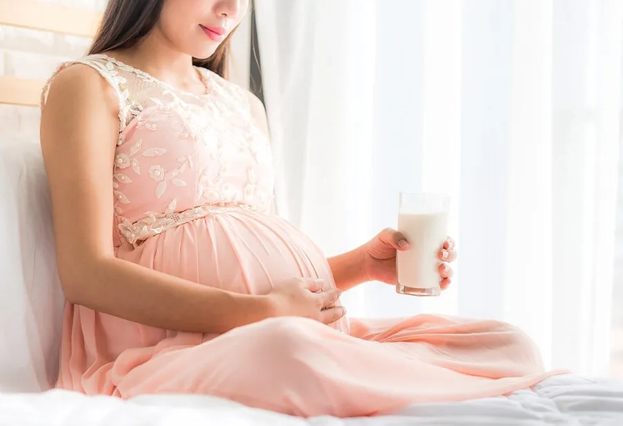 Mẹ bầu tiểu đường thai kỳ cần uống sữa chuyên biệt để duy trì đường huyết ổn định và đảm bảo dưỡng chất cho thai nhi 
