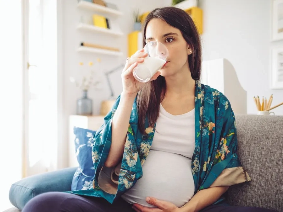 Mẹ nên chọn sữa có thành phần chất xơ hòa tan và đạm tốt