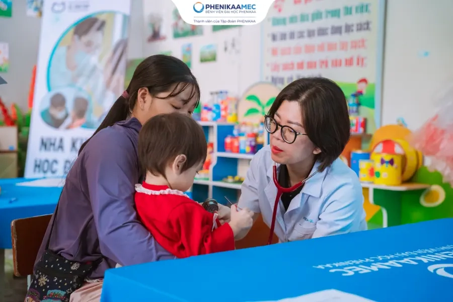 PhenikaaMec khám miễn phí cho 759 trẻ em vùng cao, phát hiện 23 trẻ cần theo dõi tim mạch chuyên sâu