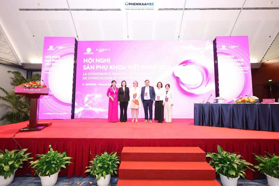 Trung tâm Y học Bào thai PhenikaaMec trình bày báo cáo khoa học tại Hội nghị Sản Phụ Khoa Việt - Pháp 2025