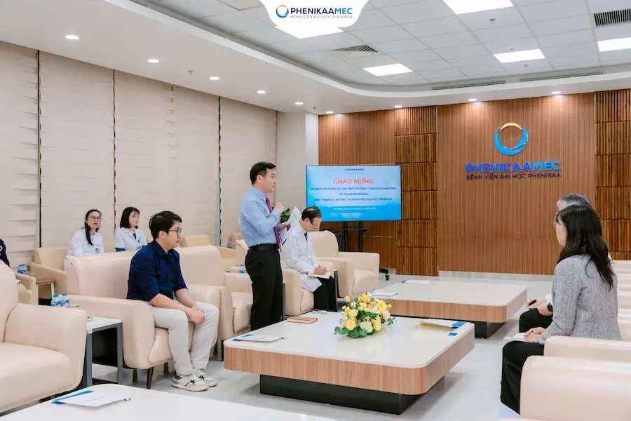 Bệnh viện Đại học Phenikaa đón tiếp GS. Makoto Kurachi – Đại diện Trường Y - Đại học Kanazawa (Nhật Bản) trao đổi cơ hội hợp tác