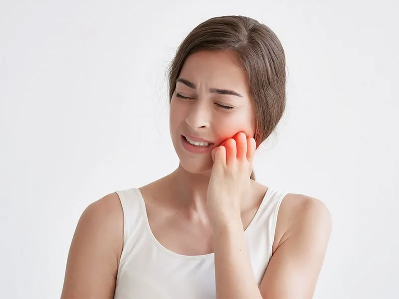 Đau răng có thể xuất phát từ nhiều nguyên nhân khác nhau