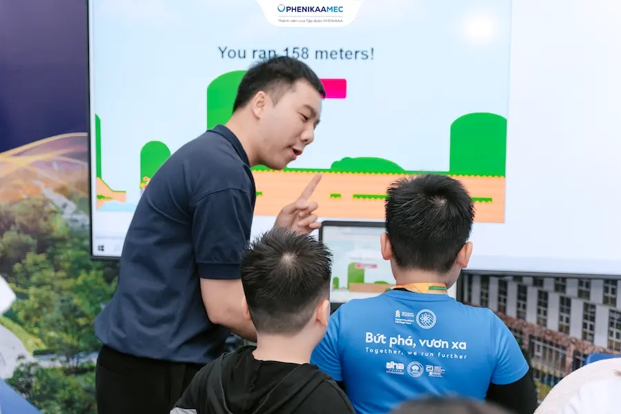 Bệnh viện Đại học Phenikaa đồng hành cùng giải chạy Standard Chartered Hanoi Marathon - Heritage Race 2025