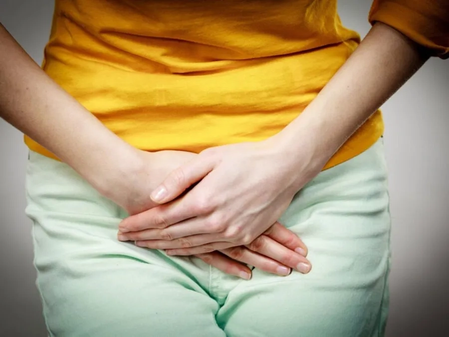 Khí hư âm đạo bất thường có thể là dấu hiệu cảnh báo u xơ tử cung ác tính