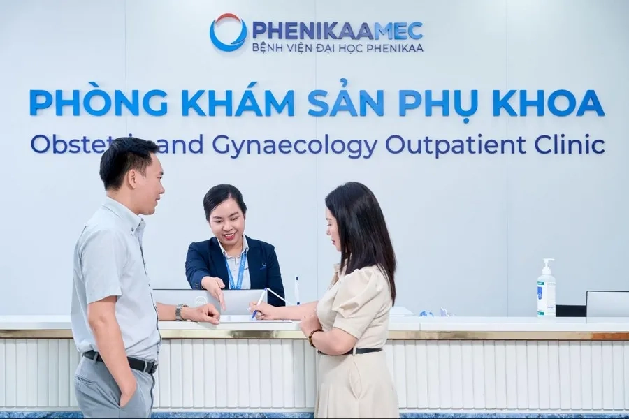 Bạn nên đăng ký khám tại các cơ sở y tế uy tín để được bác sĩ chuyên khoa Sản phụ khoa thăm khám và tư vấn chuyên sâu ngay khi nhận thấy các dấu hiệu bất thường