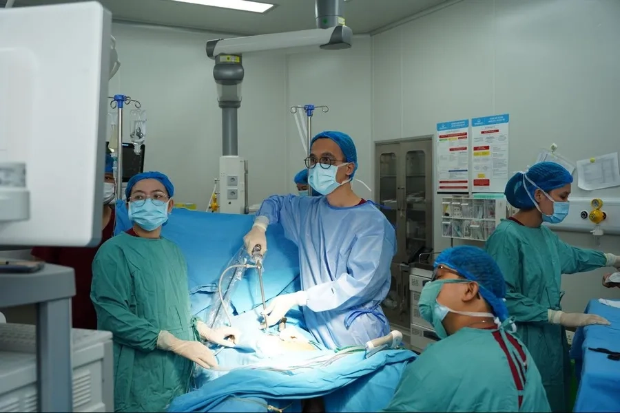 Nội soi vừa chẩn đoán vừa có tác dụng điều trị u xơ tử cung