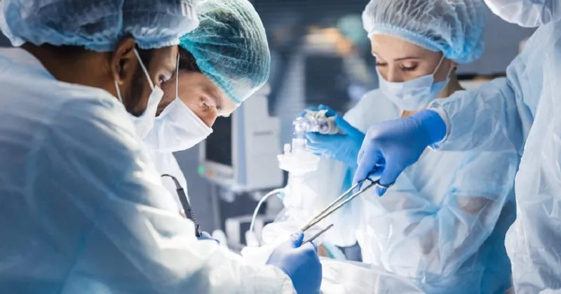 Tùy thuộc vào tình trạng sa bàng quang, bác sĩ sẽ có phương pháp điều trị phù hợp