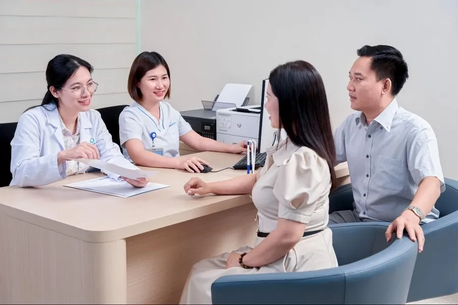 Bạn cần đến khám bác sĩ nếu ra máu âm đạo bất thường, đặc biệt là ra máu sau quan hệ tình dục