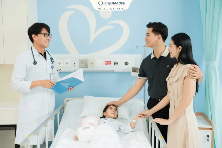 PhenikaamMec miễn phí tái khám cho bệnh nhi nội trú VIP 