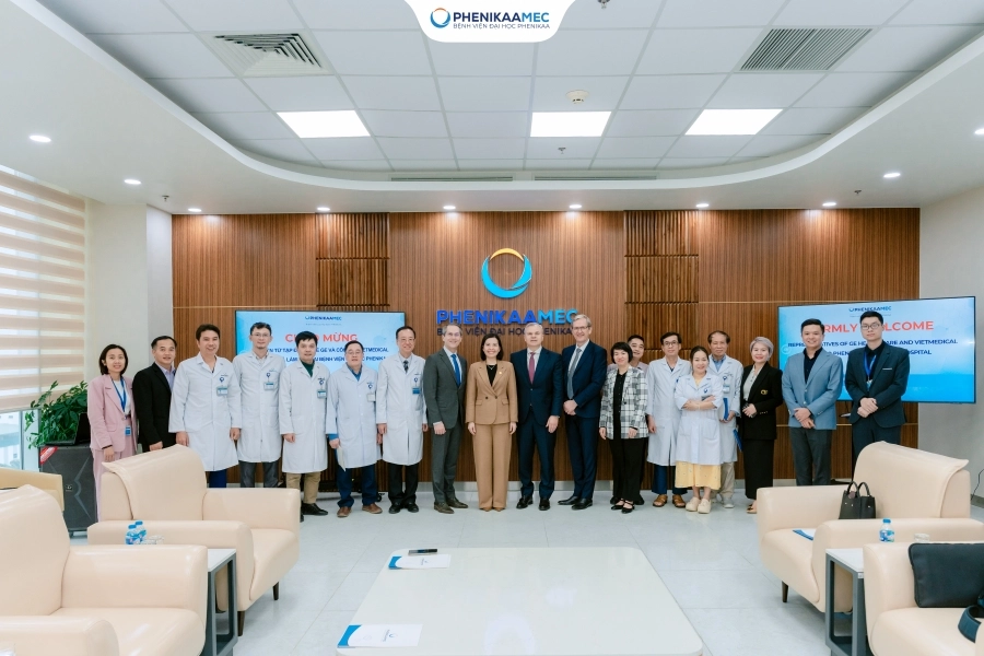 Bệnh viện Đại học Phenikaa đón tiếp đoàn lãnh đạo cấp cao GE Healthcare
