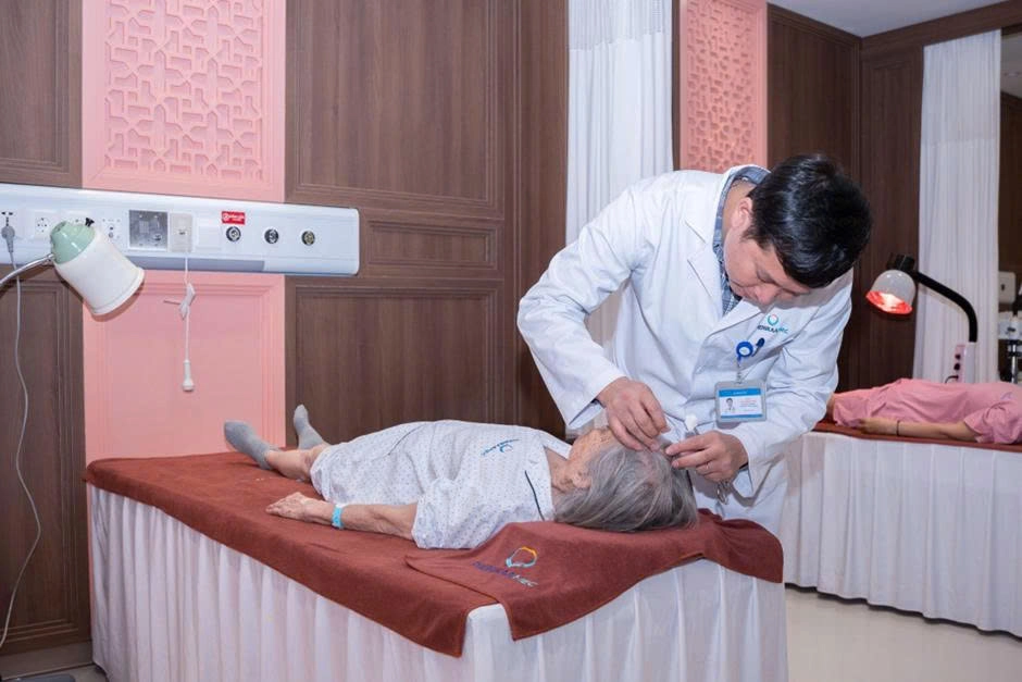 PhenikaaMec triển khai 3 gói chăm sóc sức khỏe bằng Y học cổ truyền