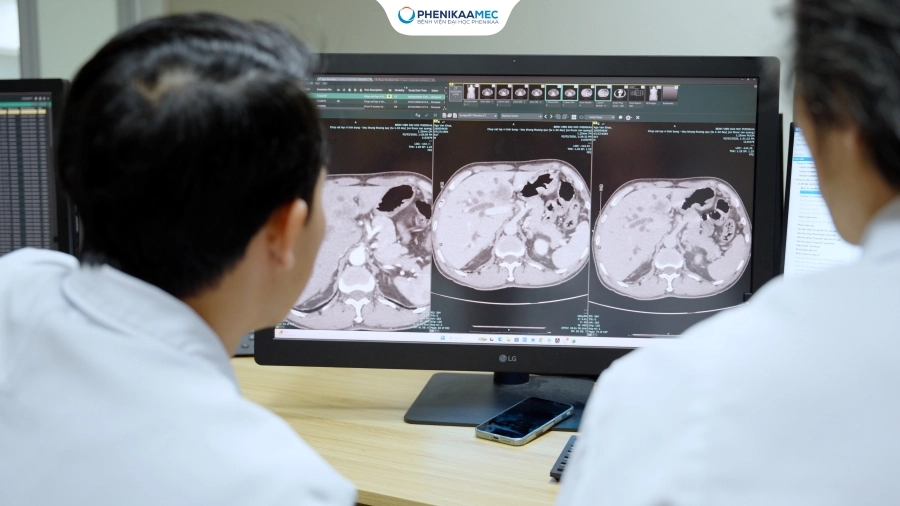 Bệnh viện Đại học Phenikaa phẫu thuật thành công khối u ác tính vùng rốn gan cứu sống người bệnh