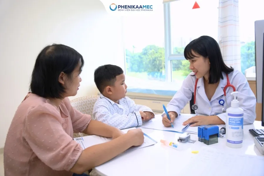 Thăm khám sớm tại Khoa Nhi - Bệnh viện Đại học Phenikaa giúp phát hiện và xử trí biến chứng kịp thời