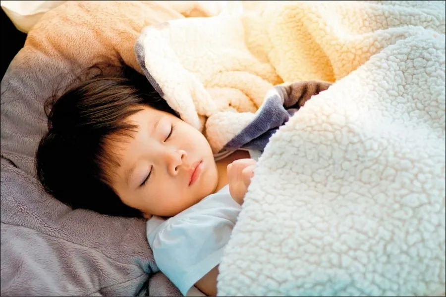 Trẻ cần được nghỉ ngơi, cách ly phù hợp để tránh lây lan virus