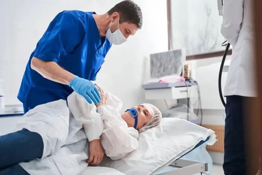 Ở giai đoạn 4, mục tiêu điều trị thường là kiểm soát bệnh và kéo dài thời gian sống
